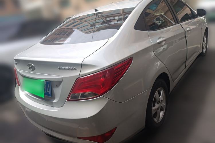 Used Hyundai Verna (older generation) 2014 1.4L Automatic Smart GLS Rear Right 45 Deg