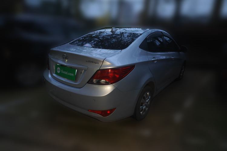 Used Hyundai Verna (older generation) 2014 1.4L Automatic Fashion GS Model Rear Right 45 Deg
