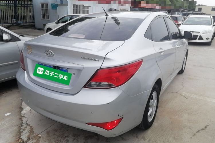 Used Hyundai Verna (older generation) 2014 1.4L Automatic Smart GLS Rear Right 45 Deg