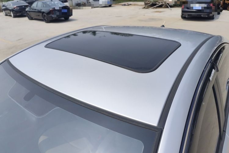 Used Hyundai Verna (older generation) 2014 1.4L Manual Top-Tier Model TOP Roof
