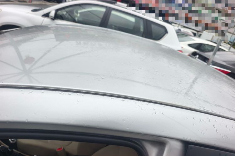 Used Hyundai Verna (older generation) 2014 1.4L Manual Smart GLS Trim Roof