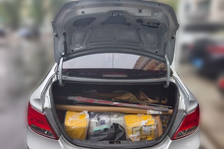 Used Hyundai Verna (older generation) 2014 1.4L Manual Smart GLS Trim Trunk