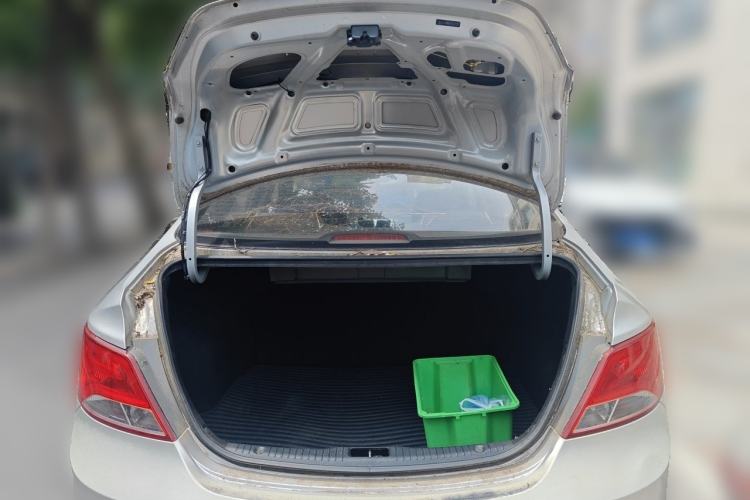 Used Hyundai Verna (older generation) 2014 1.4L Automatic Smart GLS Trunk