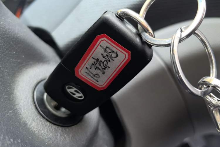 Used Hyundai Verna (older generation) 2014 1.4L Automatic Smart GLS Vehicle Key