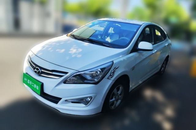 Used Hyundai Verna (older generation) 2014 1.4L Manual Top-Tier Model TOP
