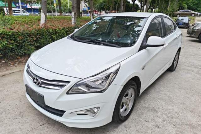 Used Hyundai Verna (older generation) 2014 1.4L Manual Smart GLS Trim