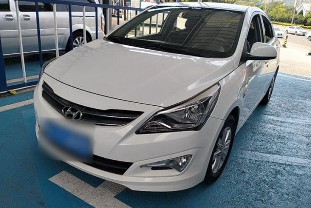 Used Hyundai Verna (older generation) 2014 1.4L Manual Smart GLS Trim