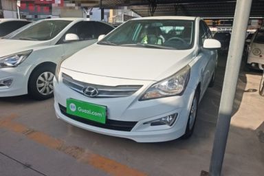 Used Hyundai Verna (older generation) 2014 1.4L Manual Smart GLS Trim