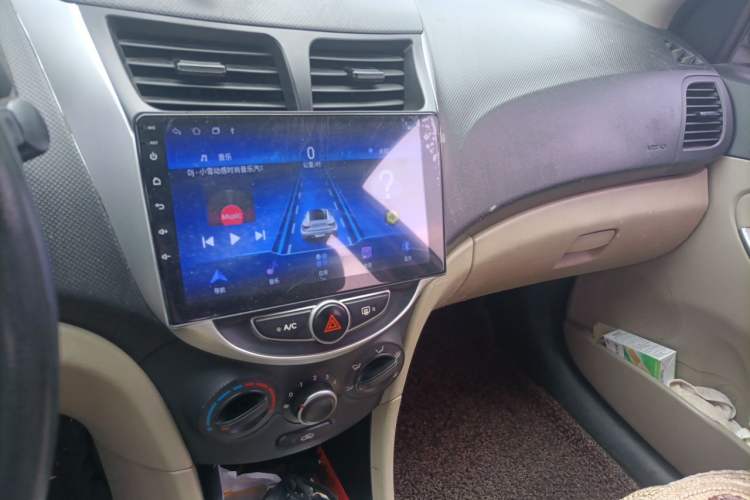 Used Hyundai Verna (older generation) 2014 1.4L Manual Smart GLS Trim Audio And AC Panel