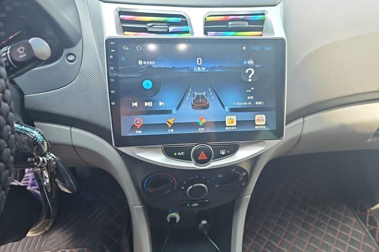 Used Hyundai Verna (older generation) 2014 1.4L Manual Smart GLS Trim Audio And AC Panel