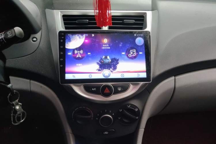Used Hyundai Verna (older generation) 2014 1.4L Manual Smart GLS Trim Audio And AC Panel