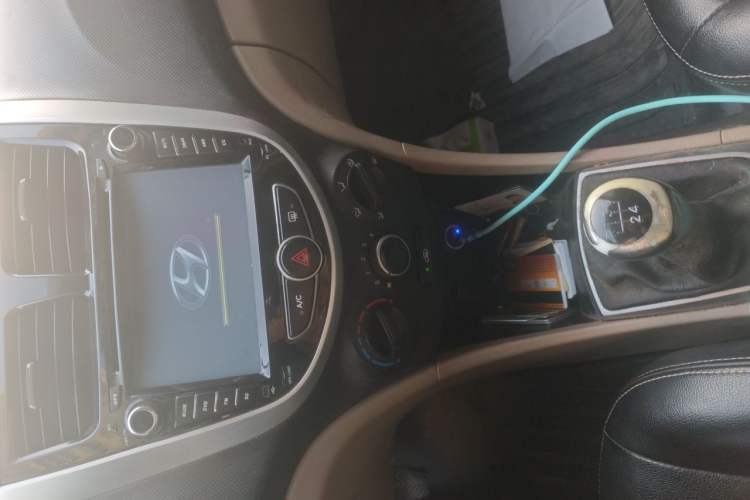 Used Hyundai Verna (older generation) 2014 1.4L Manual Smart GLS Trim Audio And AC Panel