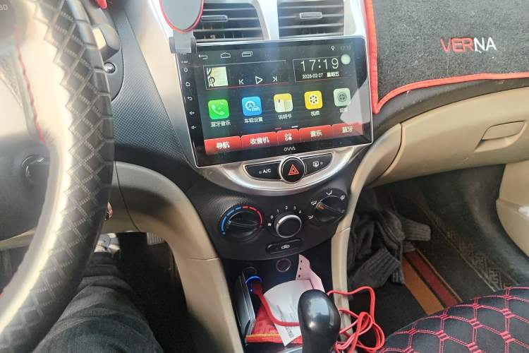 Used Hyundai Verna (older generation) 2014 1.4L Automatic Smart GLS Audio And AC Panel