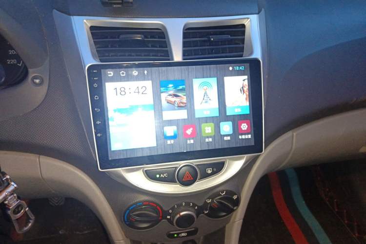 Used Hyundai Verna (older generation) 2014 1.4L Manual Smart GLS Trim Audio And AC Panel