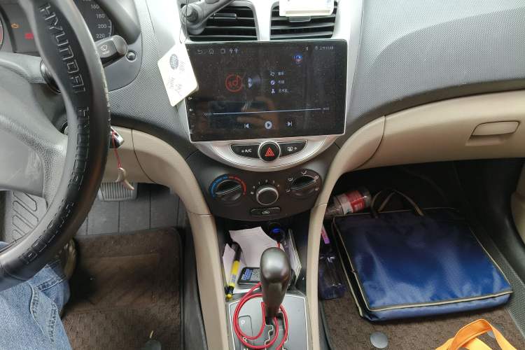 Used Hyundai Verna (older generation) 2014 1.4L Automatic Smart GLS Audio And AC Panel