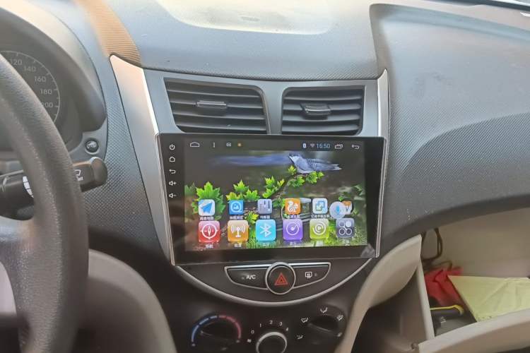 Used Hyundai Verna (older generation) 2014 1.4L Manual Smart GLS Trim Audio And AC Panel