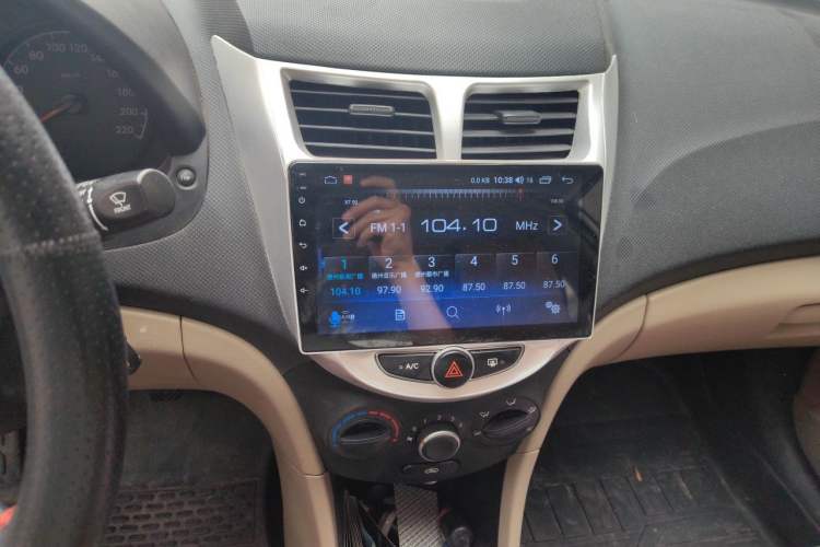 Used Hyundai Verna (older generation) 2014 1.4L Manual Smart GLS Trim Audio And AC Panel