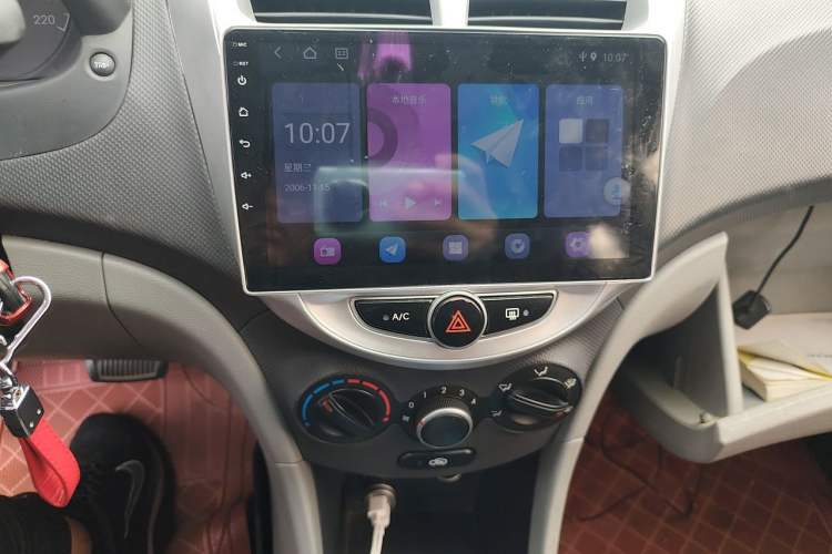 Used Hyundai Verna (older generation) 2014 1.4L Automatic Smart GLS Audio And AC Panel
