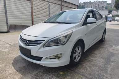 Used Hyundai Verna (older generation) 2014 1.4L Automatic Leading-Edge GLX