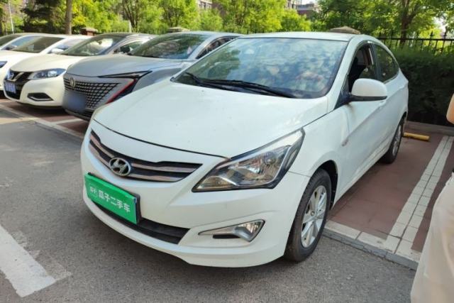 Used Hyundai Verna (older generation) 2014 1.4L Manual Smart GLS Trim
