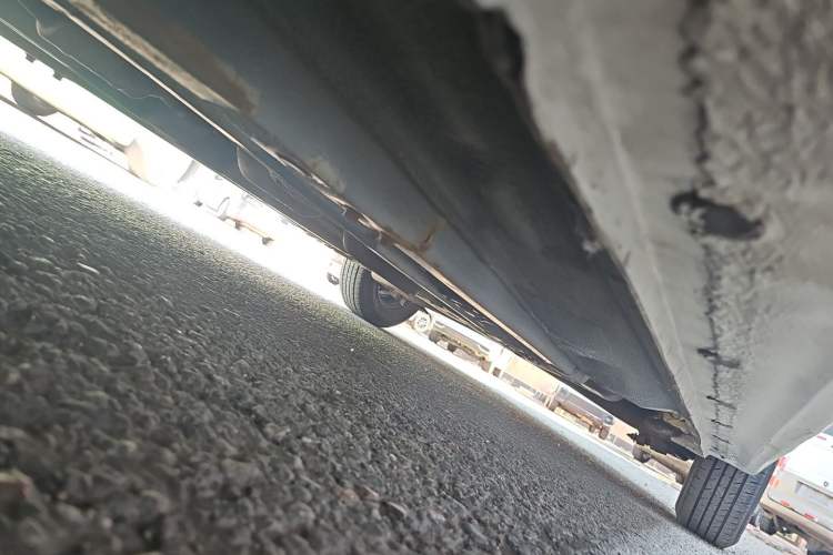 Used Hyundai Verna (older generation) 2014 1.4L Manual Smart GLS Trim Chassis Front Left