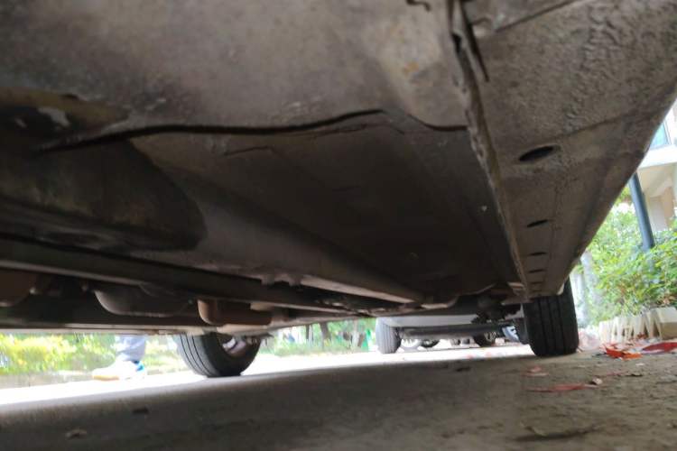 Used Hyundai Verna (older generation) 2014 1.4L Manual Smart GLS Trim Chassis Front Left