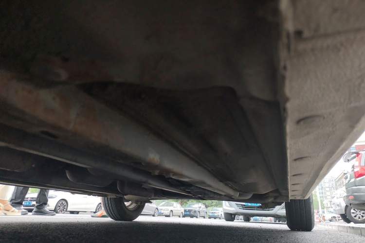 Used Hyundai Verna (older generation) 2014 1.4L Automatic Smart GLS Chassis Front Left