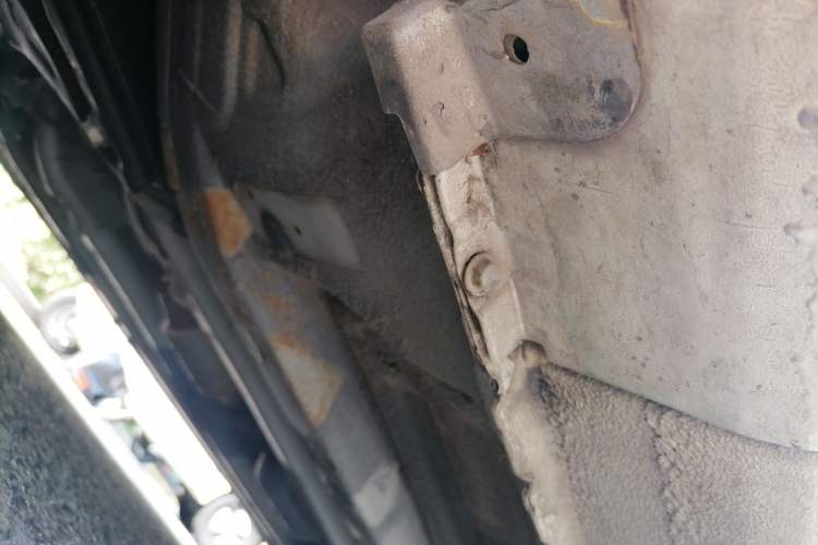 Used Hyundai Verna (older generation) 2014 1.4L Manual Smart GLS Trim Chassis Front Left