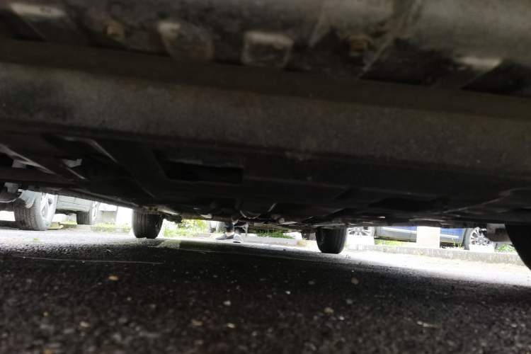 Used Hyundai Verna (older generation) 2014 1.4L Manual Smart GLS Trim Chassis Front