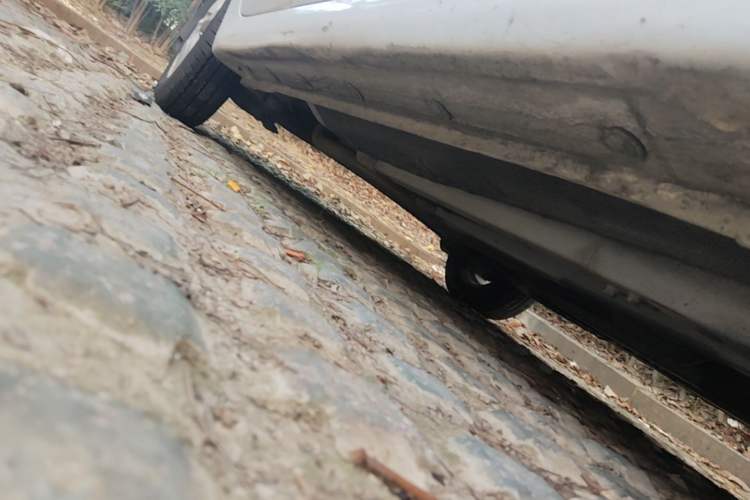 Used Hyundai Verna (older generation) 2014 1.4L Automatic Smart GLS Chassis Front Right