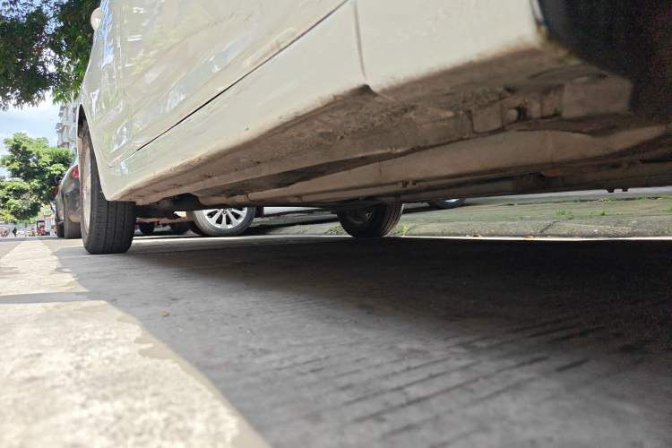 Used Hyundai Verna (older generation) 2014 1.4L Automatic Smart GLS Chassis Front Right