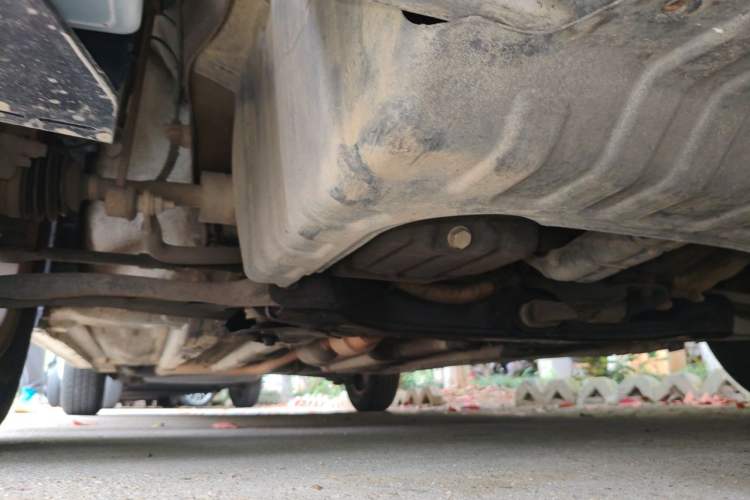 Used Hyundai Verna (older generation) 2014 1.4L Manual Smart GLS Trim Chassis Front Right