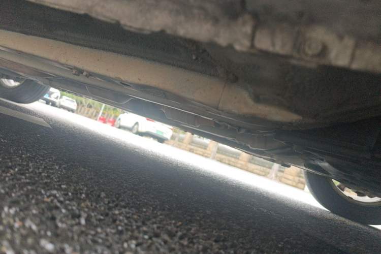 Used Hyundai Verna (older generation) 2014 1.4L Manual Smart GLS Trim Chassis Front Right