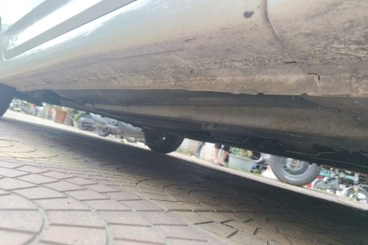 Used Hyundai Verna (older generation) 2014 1.4L Manual Smart GLS Trim Chassis Front Right