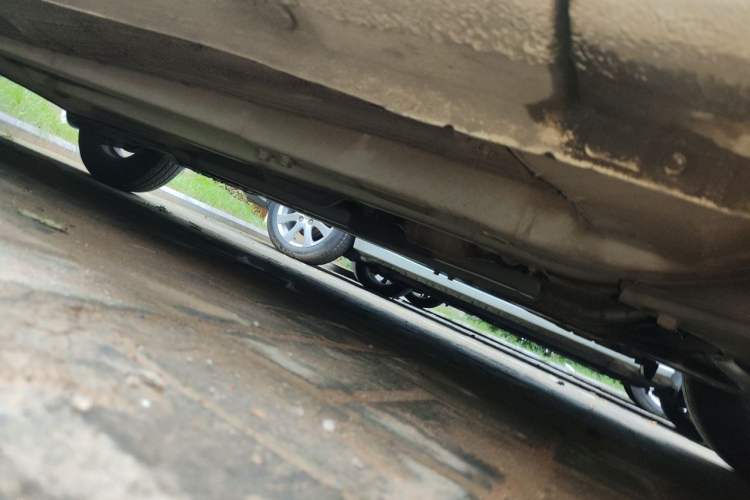 Used Hyundai Verna (older generation) 2014 1.4L Automatic Smart GLS Chassis Front Right