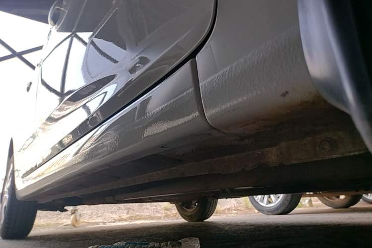 Used Hyundai Verna (older generation) 2014 1.4L Manual Smart GLS Trim Chassis Front Right