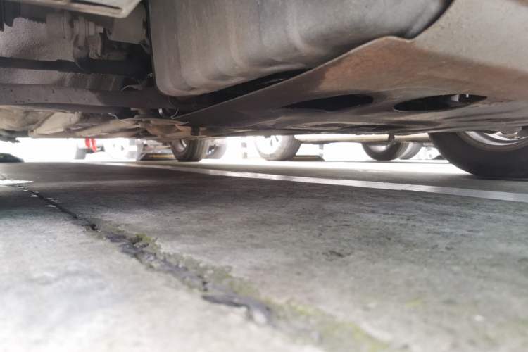 Used Hyundai Verna (older generation) 2014 1.4L Manual Smart GLS Trim Chassis Front Right