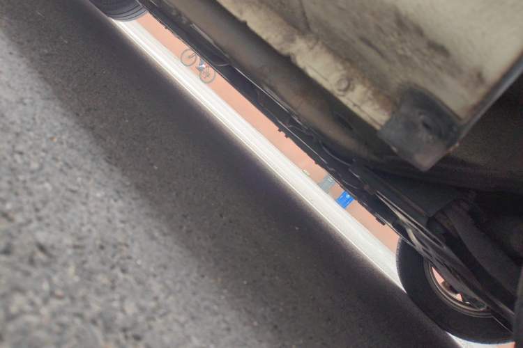 Used Hyundai Verna (older generation) 2014 1.4L Manual Smart GLS Trim Chassis Front Right