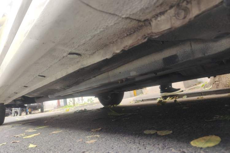 Used Hyundai Verna (older generation) 2014 1.4L Manual Smart GLS Trim Chassis Front Right