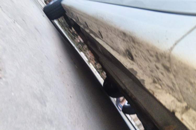 Used Hyundai Verna (older generation) 2014 1.4L Automatic Leading-Edge GLX Chassis Front Right
