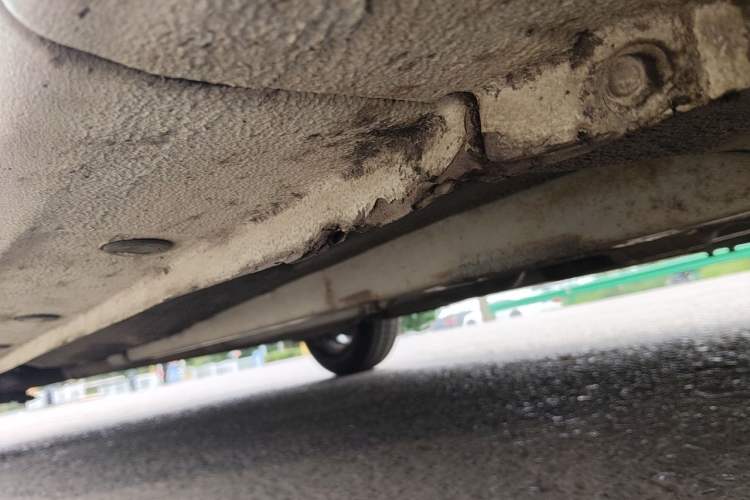 Used Hyundai Verna (older generation) 2014 1.4L Automatic Smart GLS Chassis Front Right