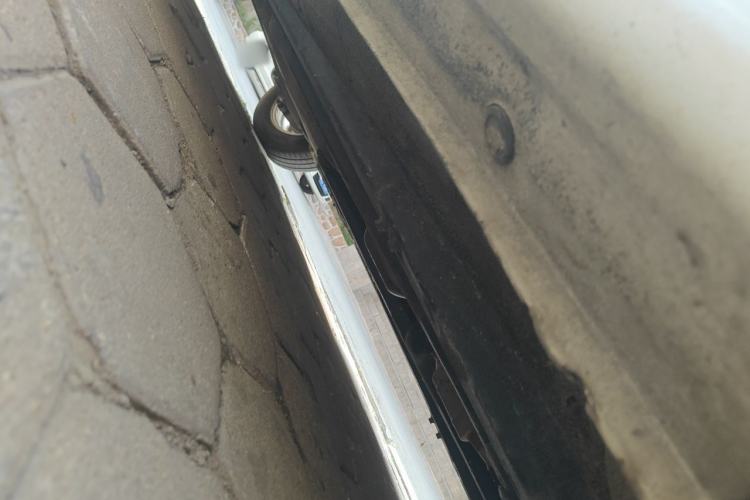 Used Hyundai Verna (older generation) 2014 1.4L Manual Smart GLS Trim Chassis Front Right