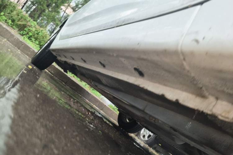 Used Hyundai Verna (older generation) 2014 1.4L Manual Smart GLS Trim Chassis Front Right