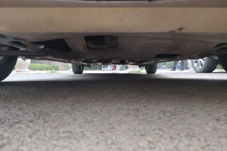 Used Hyundai Verna (older generation) 2014 1.4L Manual Smart GLS Trim Chassis Front