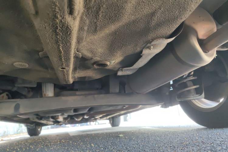 Used Hyundai Verna (older generation) 2014 1.4L Manual Top-Tier Model TOP Chassis Rear