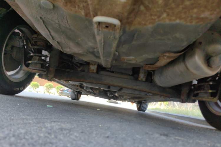 Used Hyundai Verna (older generation) 2014 1.4L Manual Smart GLS Trim Chassis Rear