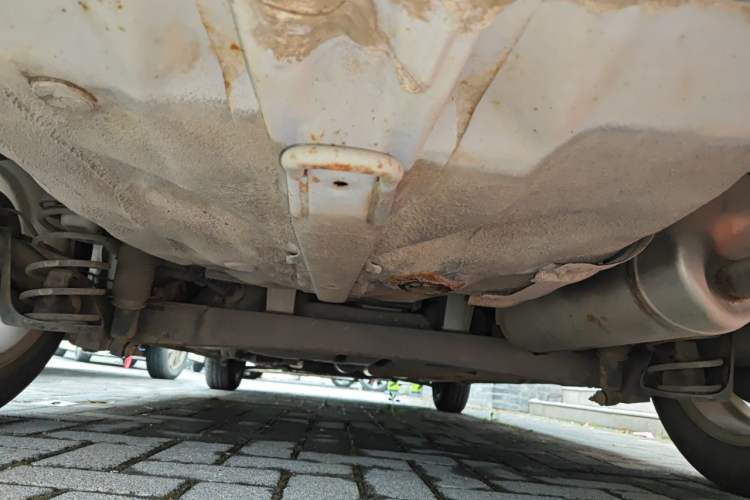 Used Hyundai Verna (older generation) 2014 1.4L Manual Smart GLS Trim Chassis Rear