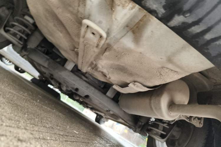 Used Hyundai Verna (older generation) 2014 1.4L Manual Smart GLS Trim Chassis Rear