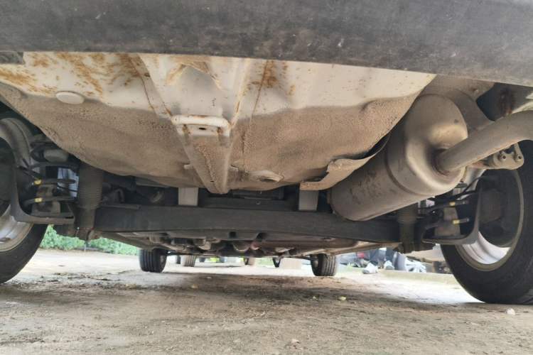 Used Hyundai Verna (older generation) 2014 1.4L Manual Smart GLS Trim Chassis Rear