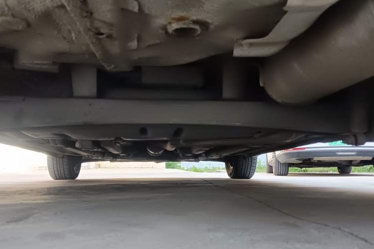 Used Hyundai Verna (older generation) 2014 1.4L Manual Smart GLS Trim Chassis Rear